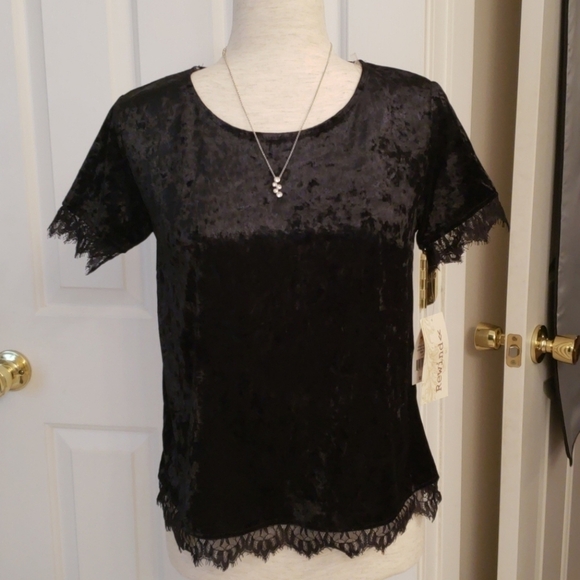 REWIND Black Velvet Top with Lace Trim NWT - Picture 1 of 8